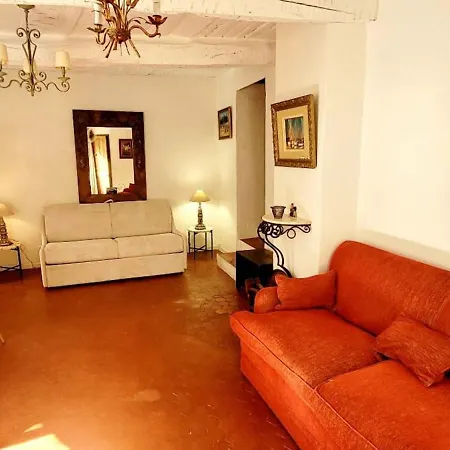 In The Village Centre - Apartment Cogolin